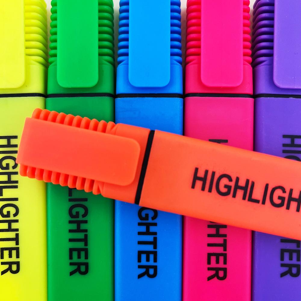 Set de 6 Rotuladores Subrayadores Fluorescentes 6 Colores Tinta de Gran Luminosidad y Punta Biselada
