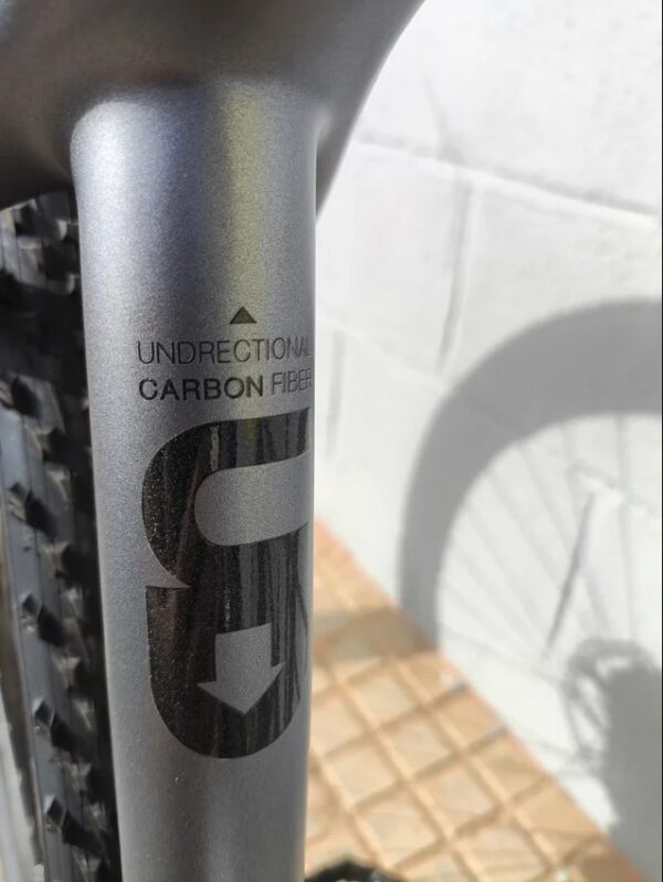 Bicicleta MTB Cuadro Carbono LEOPARDpro 29 pulgadas, 3x10v, Bloqueo Remoto, Frenos Hidráulicos
